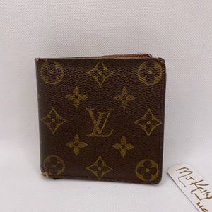 Louis Vuitton Men’s Monogram Wallet